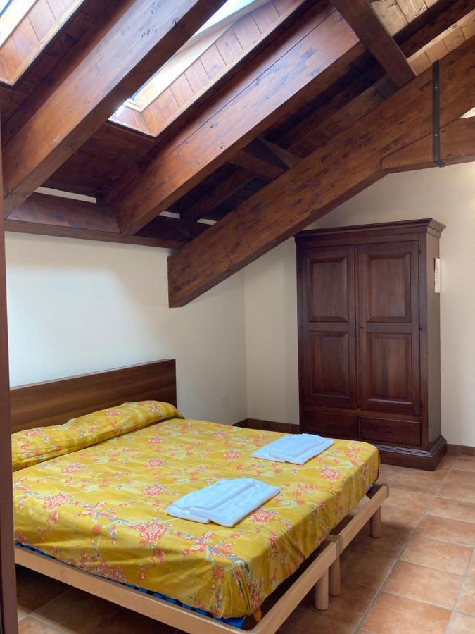 Agriturismo Altana Del Motto Rosso Gattico Ngoại thất bức ảnh