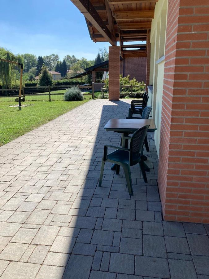 Agriturismo Altana Del Motto Rosso Gattico Ngoại thất bức ảnh
