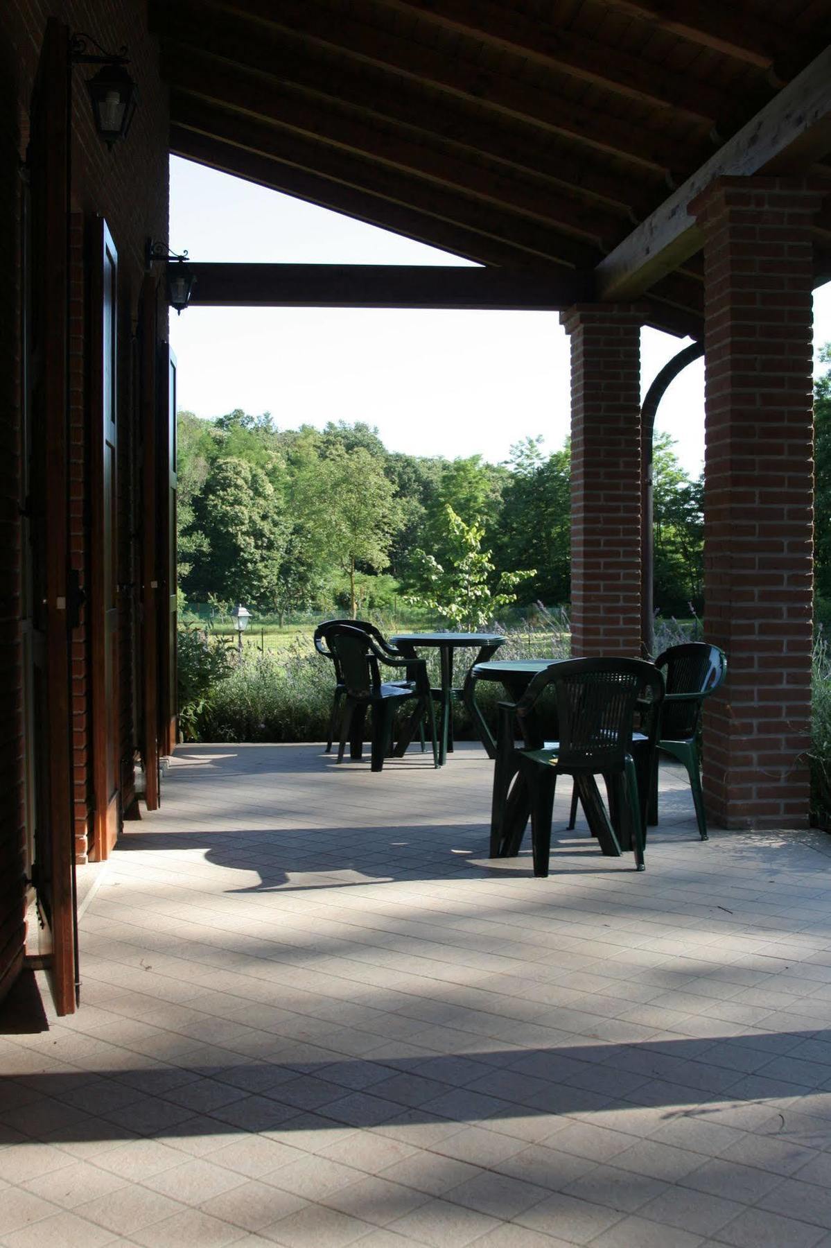 Agriturismo Altana Del Motto Rosso Gattico Ngoại thất bức ảnh