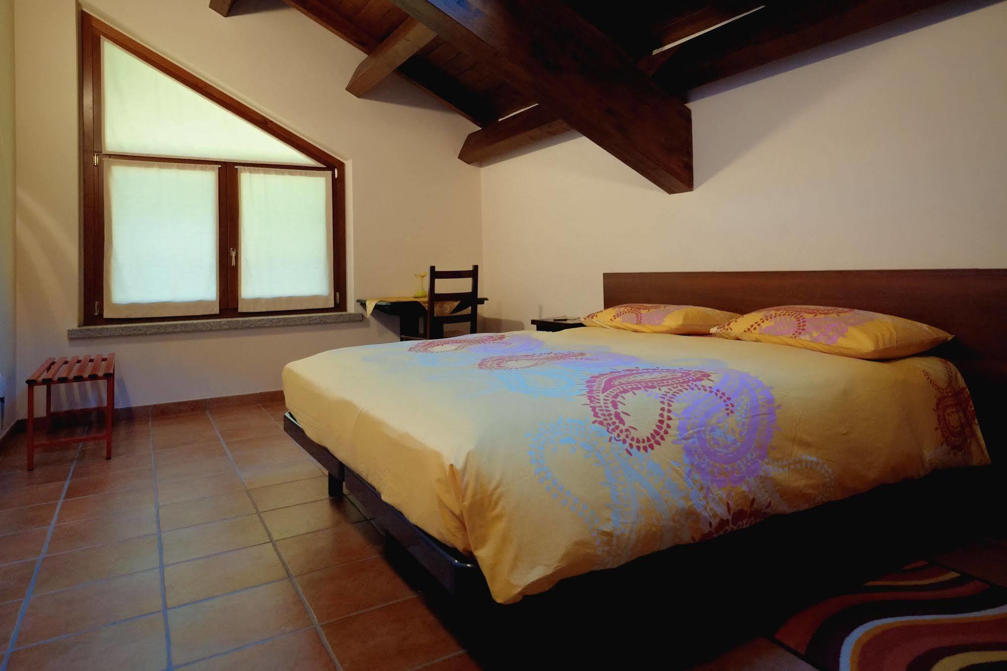 Agriturismo Altana Del Motto Rosso Gattico Ngoại thất bức ảnh